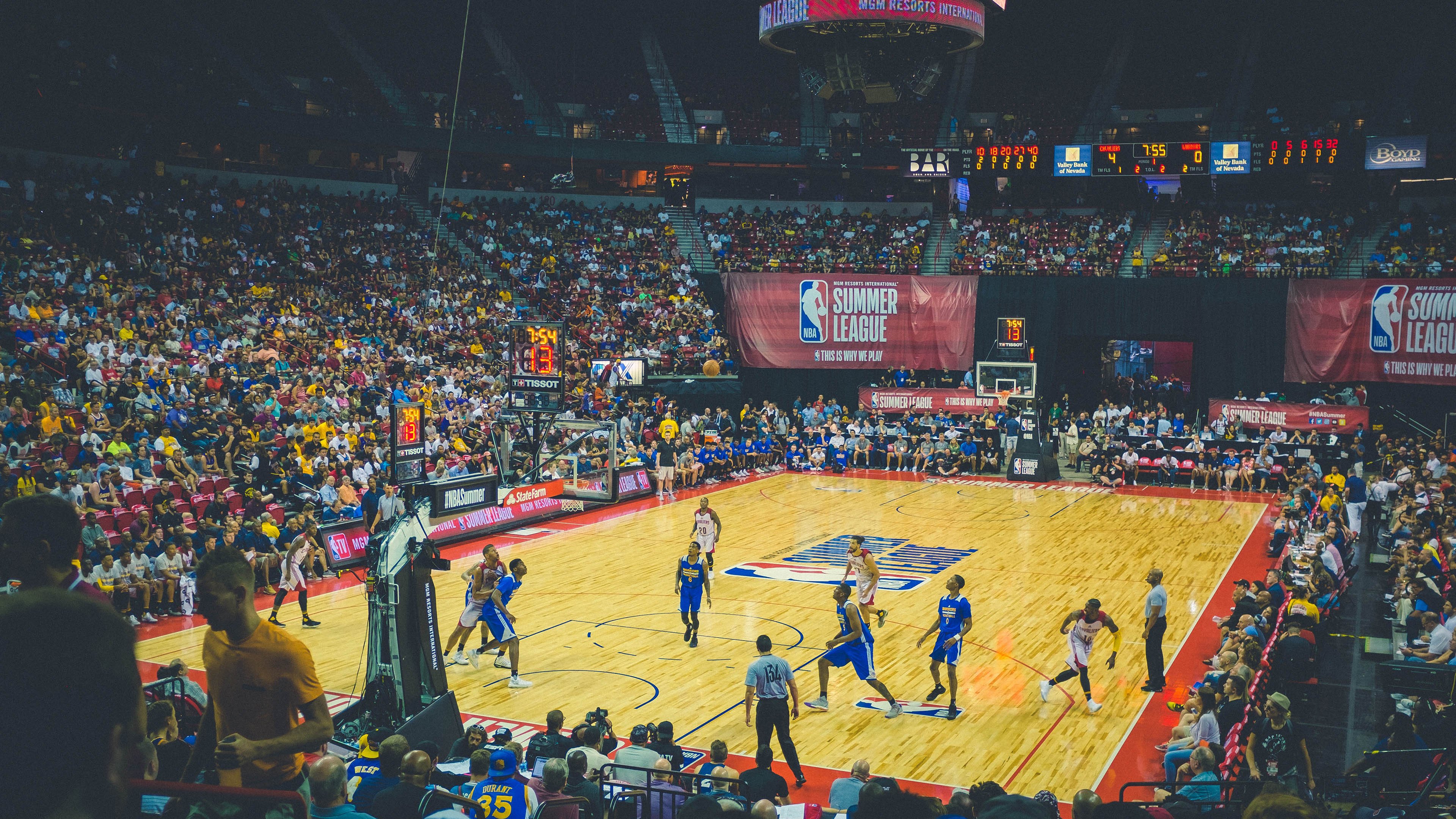WNBA教练团队调整频繁,nba球队教练