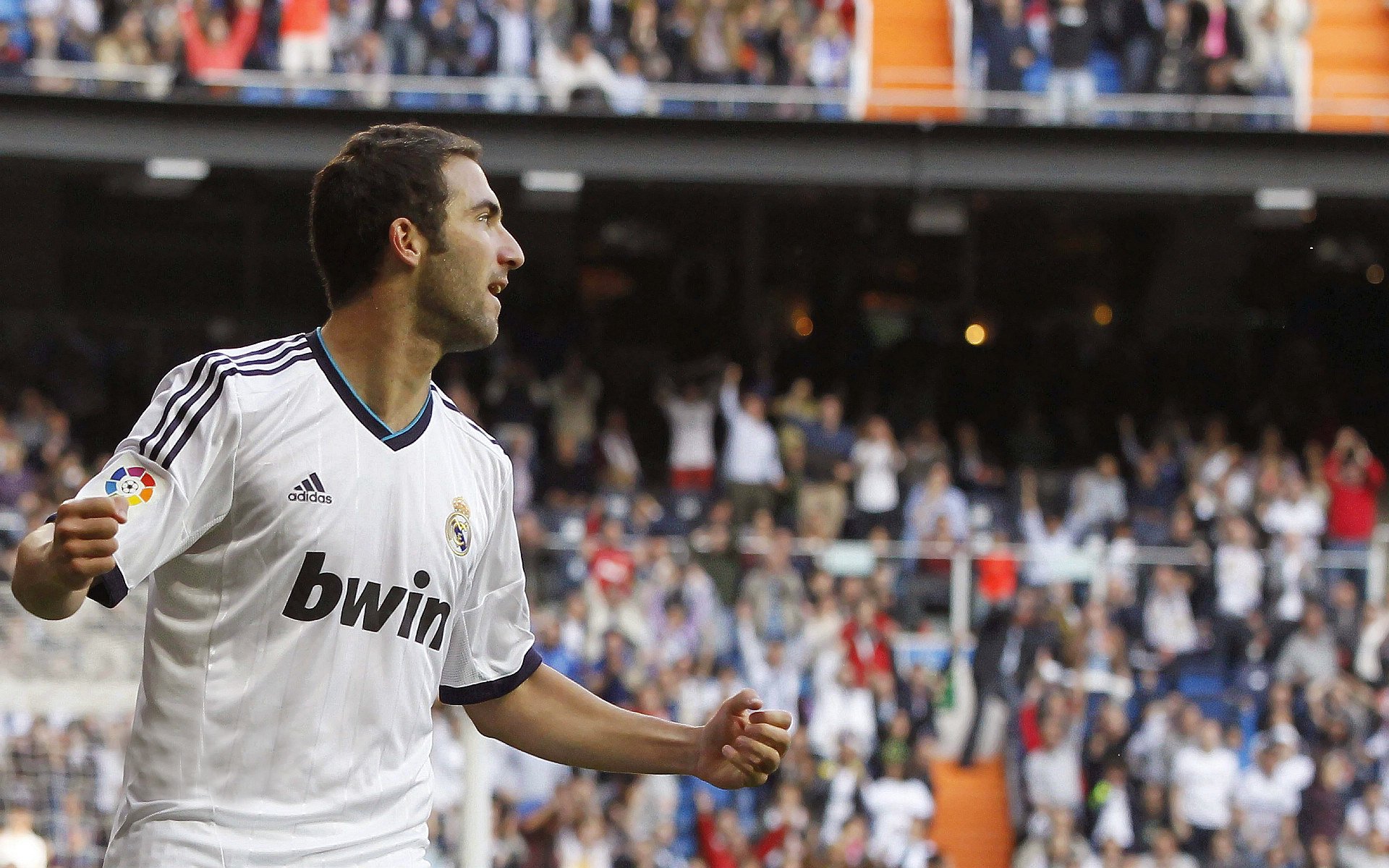 南安普敦主场迎战伯恩茅斯,谁能稳操胜券,南安普敦队