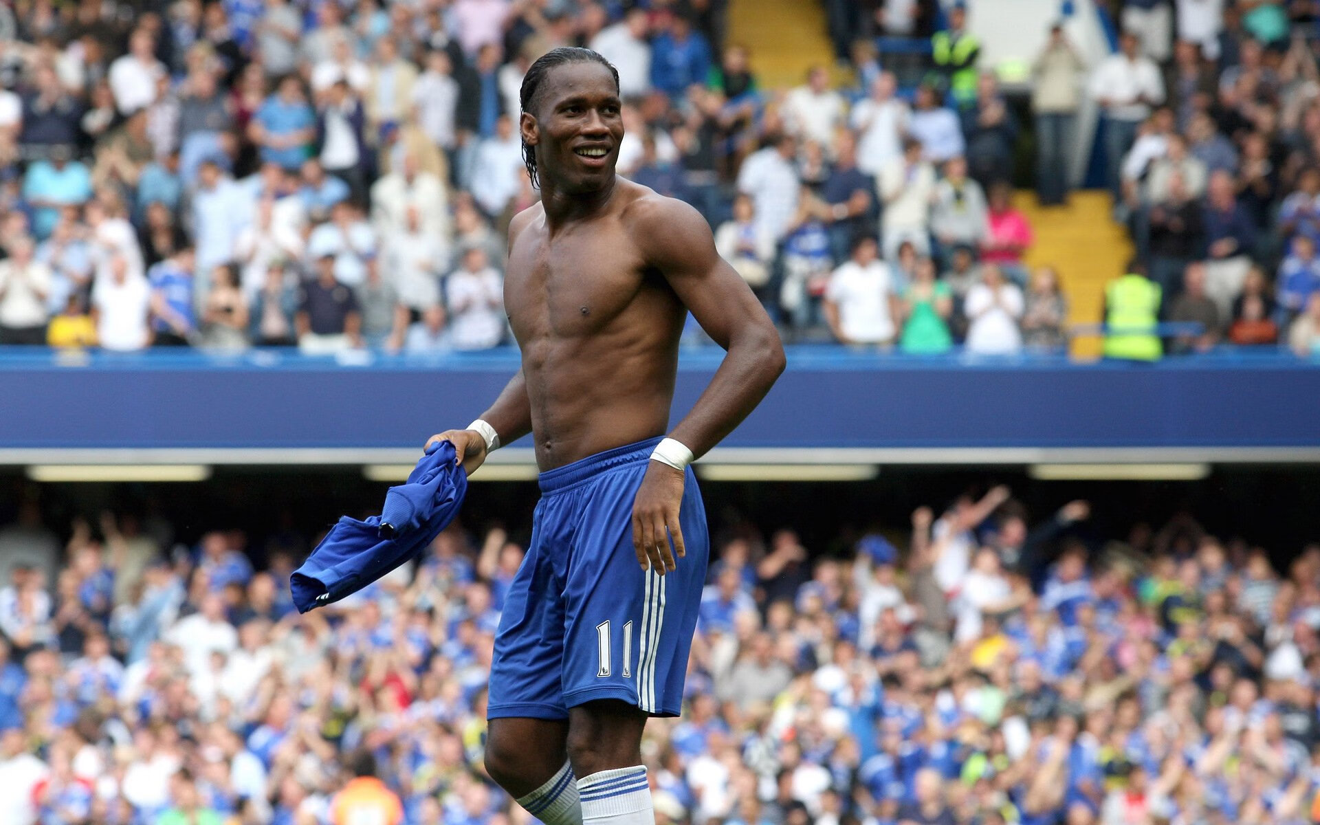 唐卡斯特控球占优，贝尔维球场志在必得，唐卡斯特vs查尔顿